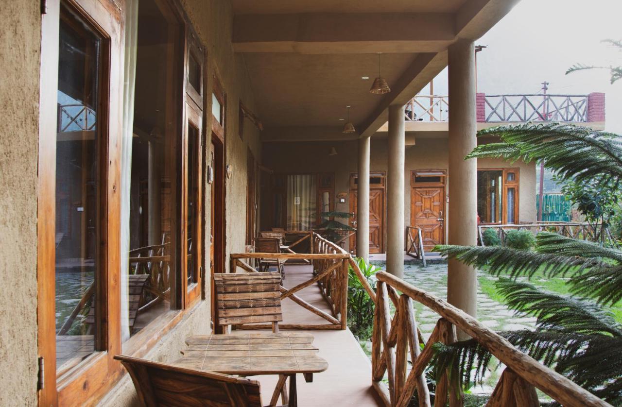 Shivadya Tirthan - Tirthan Valley Banjār 外观 照片